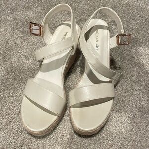 Women’s white wedges